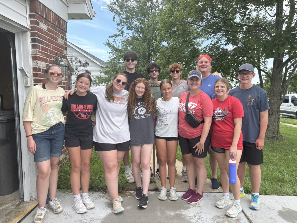 Students assisting Emmaus Homes Project
